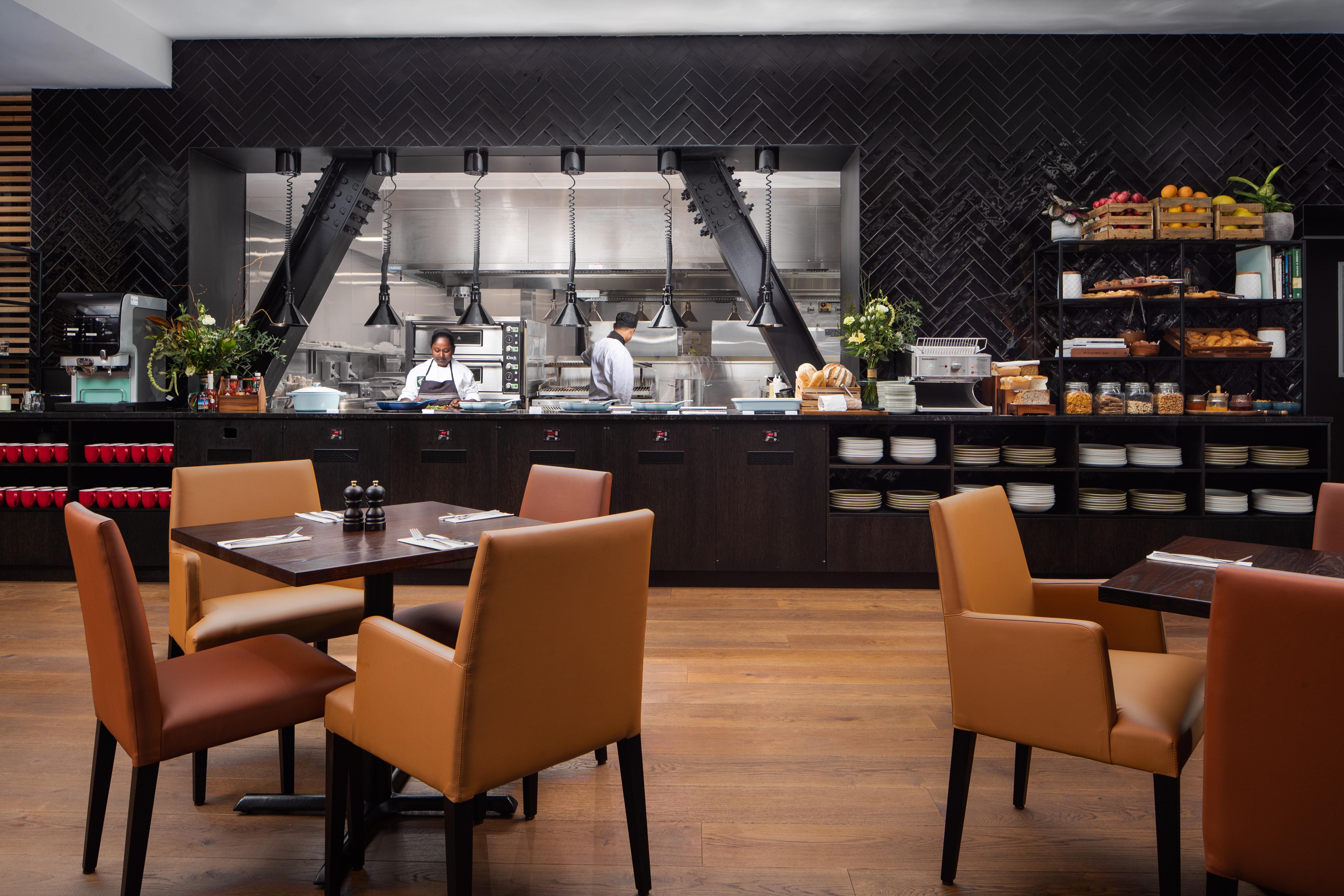 Отель Rydges Wellington Airport Экстерьер фото