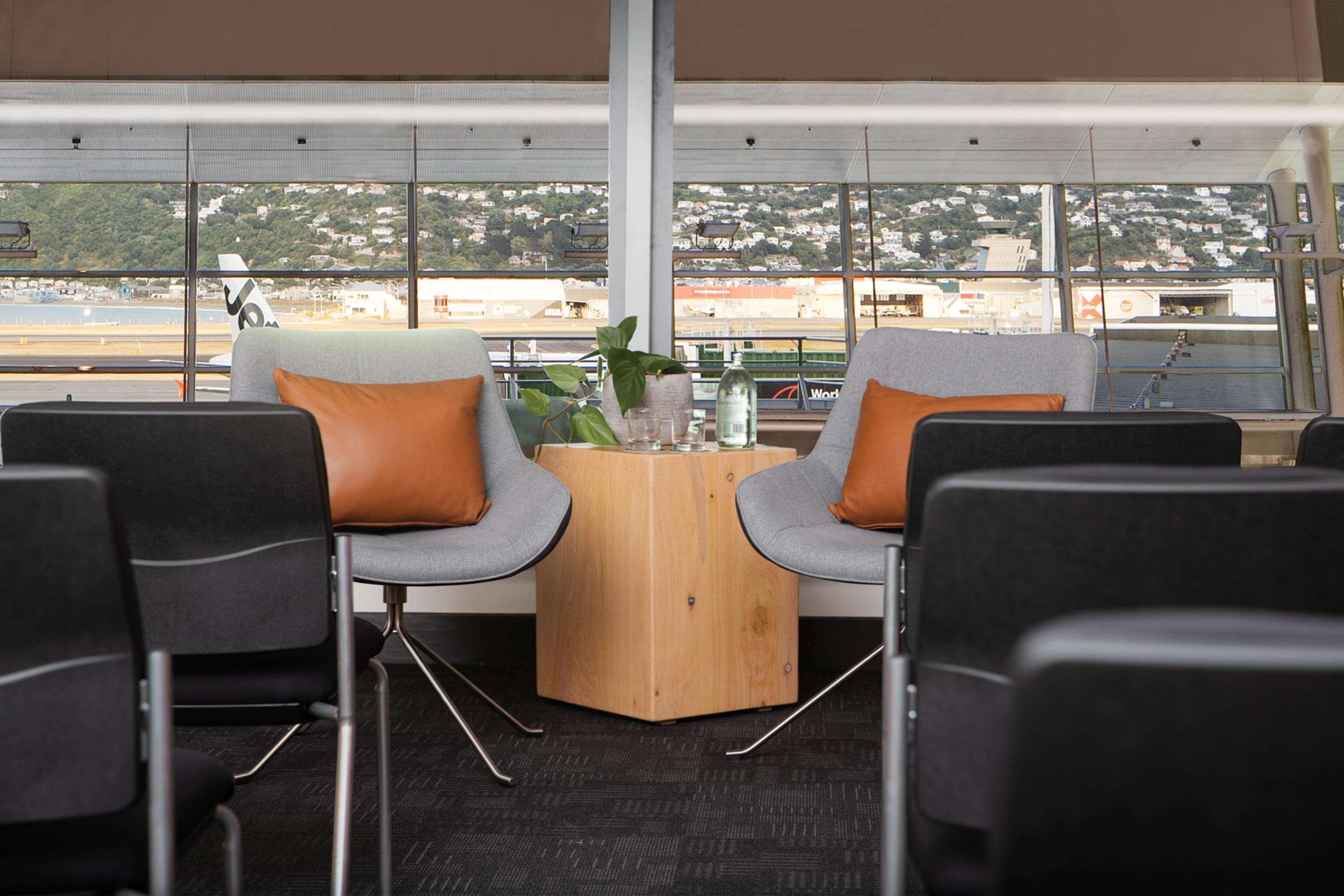 Отель Rydges Wellington Airport Экстерьер фото