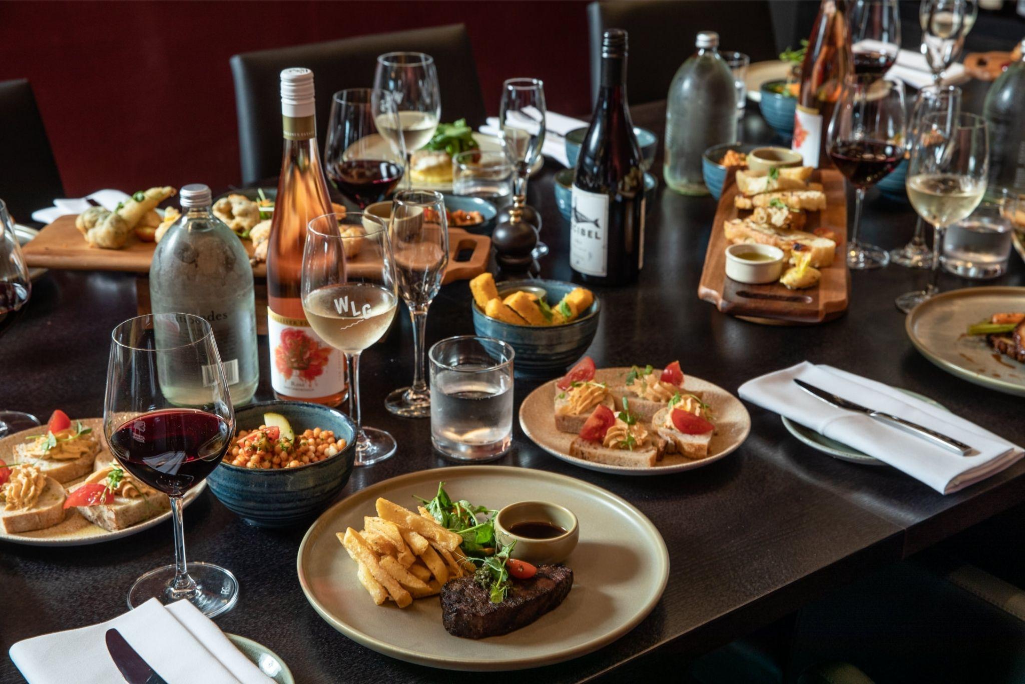 Отель Rydges Wellington Airport Экстерьер фото
